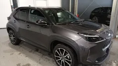 Grau Gebraucht 2023 Toyota Yaris Cross Sport SUV | 26.220 € (Fairer Preis)