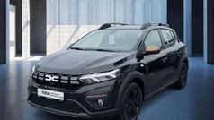 Schwarz Gebraucht 2024 Dacia Sandero Extreme Kleinwagen | 17.570 € (Fairer Preis)