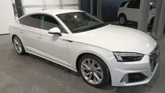 Weiß Gebraucht 2022 Audi A5 Sportback Ambiente Limousine | 31.330 € (Guter Preis)