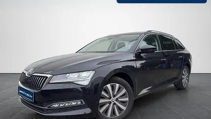 Gebraucht Skoda Superb Style 200 PS (147 kW) 2023 Schwarzmagic perleffekt metallic Kombi