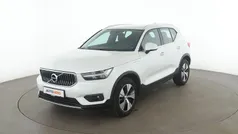 Weiß Gebraucht 2021 Volvo XC40 Inscription SUV | 27.910 € (Fairer Preis)