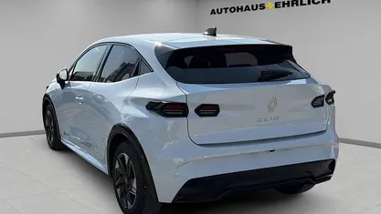 Neu Renault Clio V Techno 114 PS (83 kW) 2026 Arktisweiß Kleinwagen