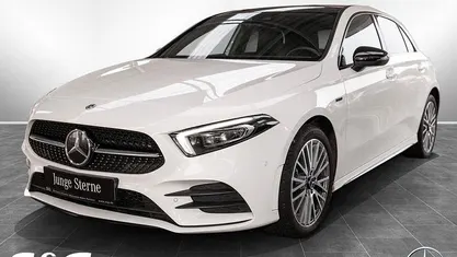 Unilack polarweiß Gebraucht 2020 Mercedes A250 AMG Limousine | 24.477 € (Fairer Preis)