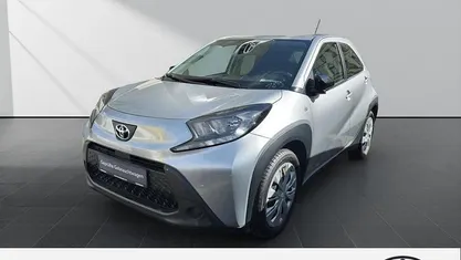 Gebraucht Toyota Aygo X Play 72 PS (52 kW) 2023 Silber SUV