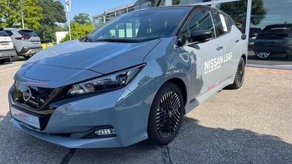 Käytetty Nissan Leaf Tekna 110 kW (150 HP) 2023 Harmaa Viistoperä