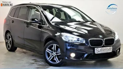 Gebraucht BMW 220 Gran Tourer Sport Line 192 PS (141 kW) 2015 Van / Kleinbus