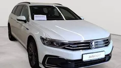 Pure white Gebraucht 2021 VW Passat GTE Kombi | 21.990 € (Fairer Preis)