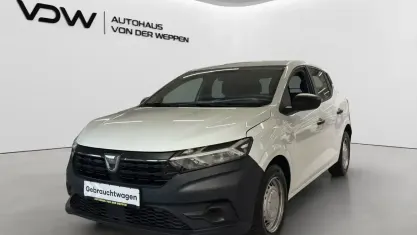 Gebraucht Dacia Sandero 49 PS (36 kW) 2022 Weiß Limousine