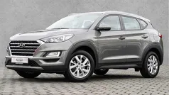 Olivine grey / mic Gebraucht 2020 Hyundai Tucson Trend SUV | 19.890 € (Fairer Preis)