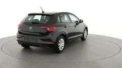 Deep black perleffekt Gebraucht 2024 VW Polo Life Kleinwagen | 20.095 € (Fairer Preis)