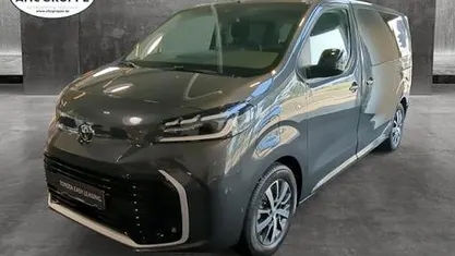 Grau Neu 2025 Toyota Proace Verso Kombi | 57.890 €
