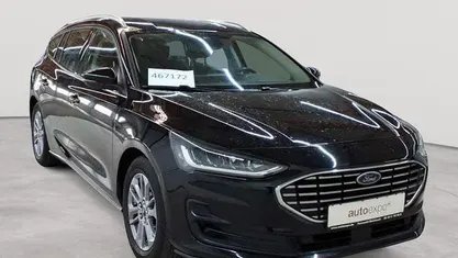 Gebraucht Ford Focus Titanium 116 PS (85 kW) 2023 Agate black metallic Kombi