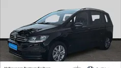 Schwarz Gebraucht 2024 VW Touran Comfortline Van / Kleinbus | 31.600 € (Fairer Preis)