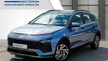 Meta blue / mic Gebraucht 2025 Hyundai Bayon Trend SUV | 24.350 € (Teuer)
