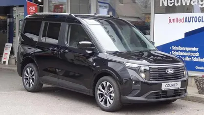 Agate black metallic Neu 2025 Ford Tourneo Courier Titanium Van / Kleinbus | 26.450 € (Fairer Preis)