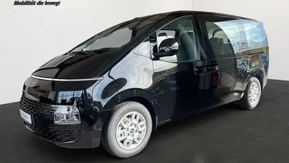 Gebraucht Hyundai Staria Trend 224 PS (164 kW) 2025 Van / Kleinbus