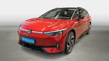 Kings red Gebraucht 2025 VW ID.7 GTX Kombi | 51.820 € (Guter Preis)