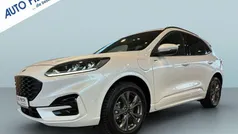 Weiß Gebraucht 2021 Ford Kuga ST-Line SUV | 24.850 € (Fairer Preis)