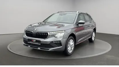 Neu Skoda Kamiq Selection 116 PS (85 kW) 2026 Graphitegrau metallic SUV