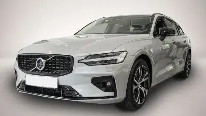 Neu Volvo V60 Plus 197 PS (144 kW) 2026 Silber Kombi