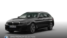 Gebraucht 2022 BMW 520 Performance Limousine | 34.908 € (Fairer Preis)