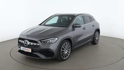 Gebraucht Mercedes GLA250 AMG line 224 PS (164 kW) 2022 Grau SUV