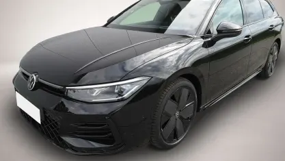 Neu VW Passat R-line 193 PS (141 kW) 2026 Schwarz Kombi