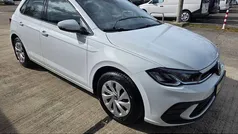 Pure white 6963 Gebraucht 2023 VW Polo Life Limousine | 17.775 € (Fairer Preis)