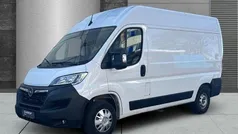 Cassablanca weiß Gebraucht 2023 Opel Movano Edition Van | 25.990 € (Fairer Preis)