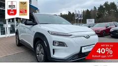 Chalk white / phantom black /. Gebraucht 2020 Hyundai Kona Style SUV | 21.490 € (Fairer Preis)