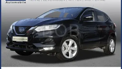 Gebraucht Nissan Qashqai Acenta 140 PS (102 kW) 2017 Schwarz SUV