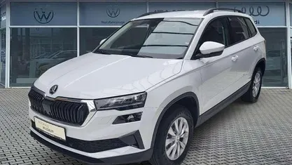 Weiss Gebraucht 2024 Skoda Karoq Selection SUV | 28.250 € (Superpreis)