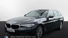 Grau Gebraucht 2021 BMW 520 Sport Line Kombi | 29.798 € (Fairer Preis)