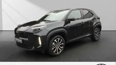 Mysticschwarz mica Gebraucht 2023 Toyota Yaris Hybrid Connect Style SUV | 24.950 € (Fairer Preis)