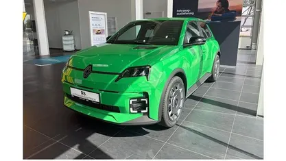 Grün Neu 2025 Renault R5 Evolution Kleinwagen | 27.298 € (Fairer Preis)
