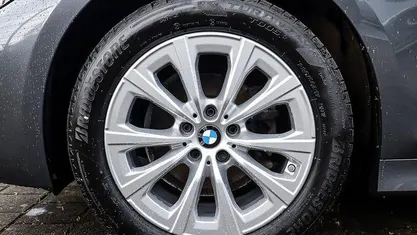 Gebraucht BMW 318 Advantage 150 PS (110 kW) 2022 Kombi