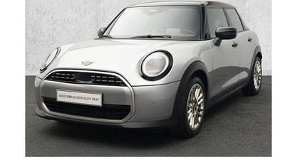 Używany Mini Cooper Favoured 156 KM (114 kW) 2024 Srebrny Hatchback