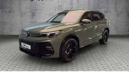 Nuova VW Tiguan R-line 193 CV (141 kW) 2026 Verde SUV