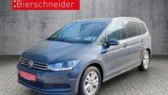Grau Gebraucht 2024 VW Touran Comfortline Van / Kleinbus | 31.950 € (Fairer Preis)