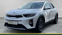 Weiß Gebraucht 2019 Kia Stonic Vision SUV | 15.490 € (Fairer Preis)