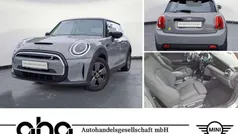 Grau Gebraucht 2022 Mini Cooper SE Essential Kleinwagen | 17.930 € (Fairer Preis)
