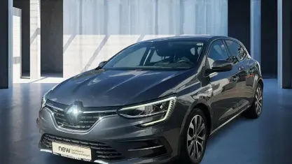 Gebraucht Renault Mégane IV Techno 140 PS (102 kW) 2022 Grau Limousine