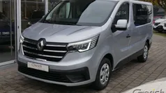 Highlandgrau metallic Gebraucht 2023 Renault Trafic Life Van | 37.700 € (Fairer Preis)