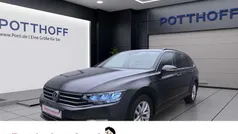 Grau Gebraucht 2021 VW Passat Business Kombi | 22.777 € (Guter Preis)