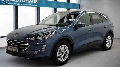 Blau Gebraucht 2022 Ford Kuga Titanium SUV | 21.880 € (Fairer Preis)