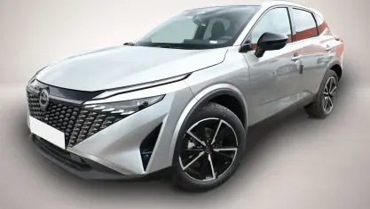Neu Nissan Qashqai 360º 158 PS (116 kW) 2026 Silber SUV