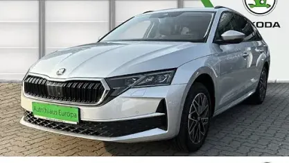 Neu Skoda Octavia Selection 150 PS (110 kW) 2025 Silber Kombi