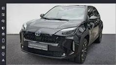 Mysticschwarz mica Gebraucht 2024 Toyota Yaris Cross Team SUV | 26.490 € (Fairer Preis)