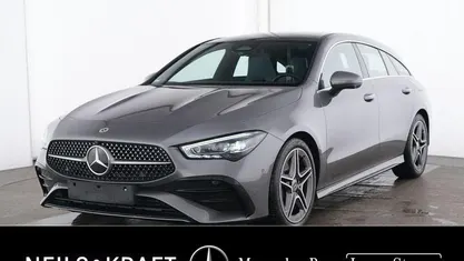 Gebraucht Mercedes CLA200 Shooting Brake AMG line 150 PS (110 kW) 2024 Metalliclack mountaingrau Kombi