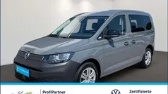 Grau Gebraucht 2024 VW Caddy Basis Van / Kleinbus | 29.948 € (Guter Preis)